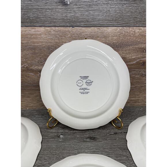 Wedgwood of Etruria Williamsburg “Potpourri” SALAD PLATE 8.5" Off White w Bird - Picture 9 of 10